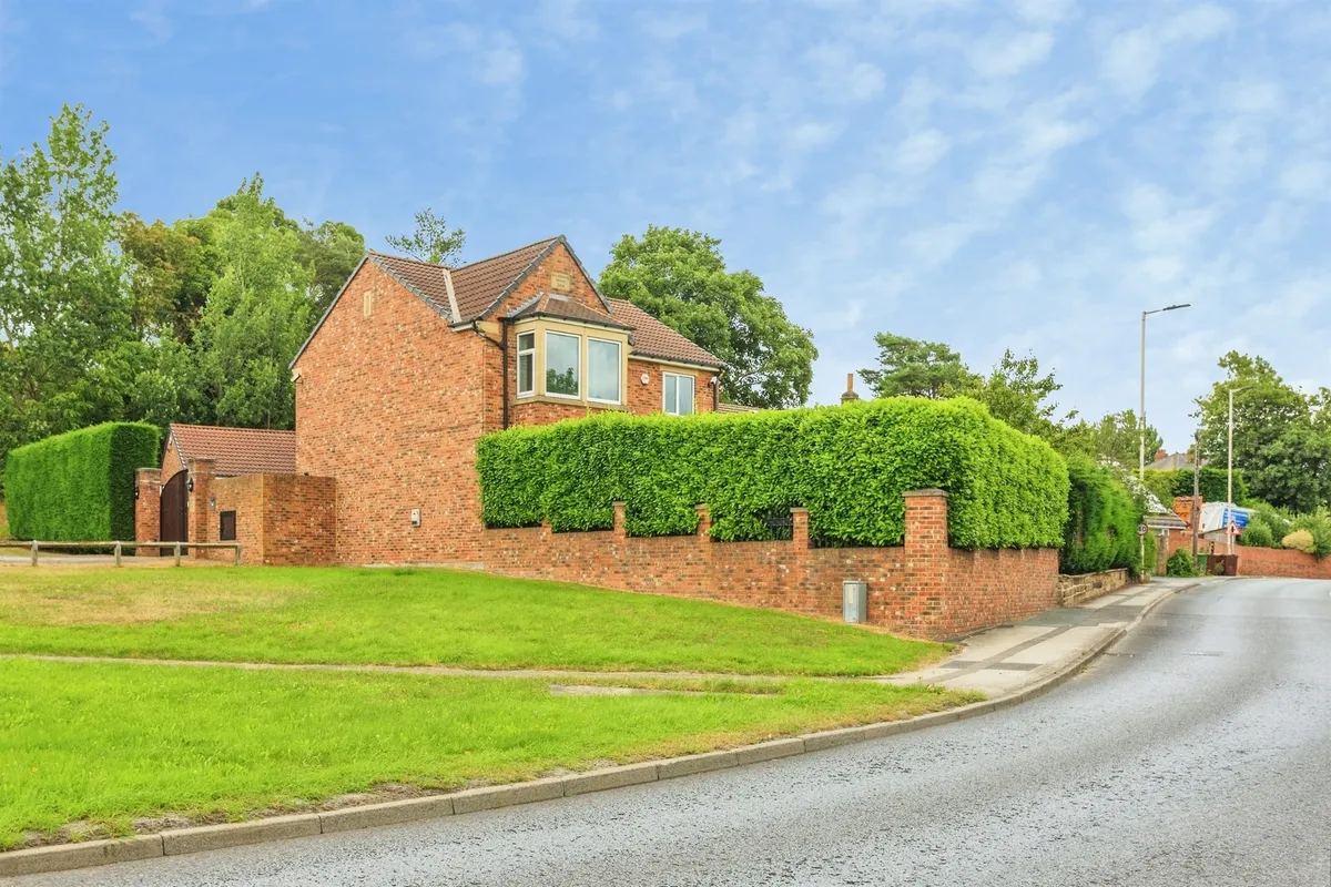 Doncaster Road, Crofton, Wakefield