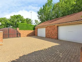 Doncaster Road, Crofton, Wakefield thumb 3
