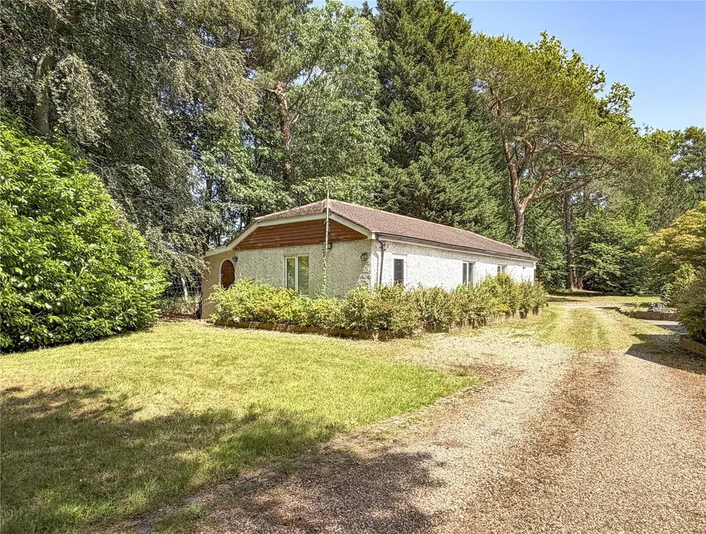 Property carousel item 13