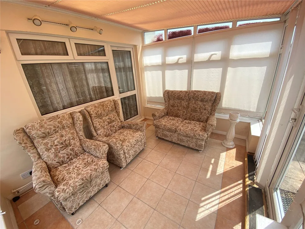 Property carousel item 12