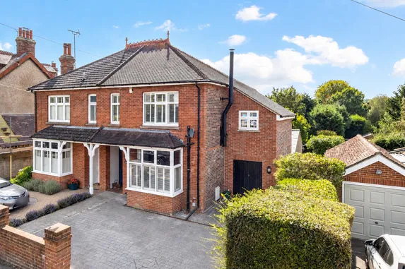 Haywards Road, Haywards Heath, RH16