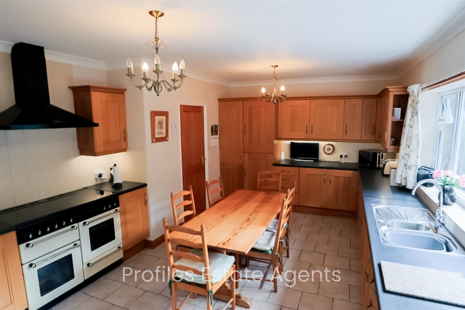 Station Road, Market Bosworth Image 3