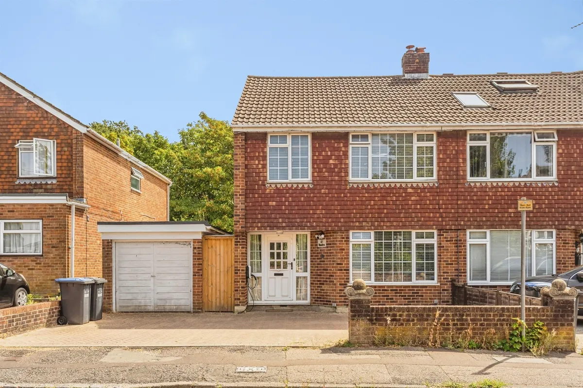 Grove Road, BURGESS HILL
