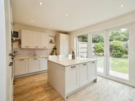Blackthorn Avenue, LEEDS thumb 3