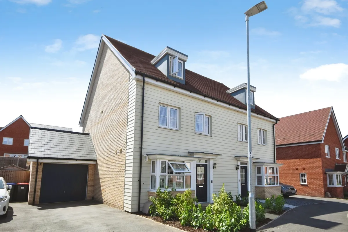 Townrow Avenue, Braintree