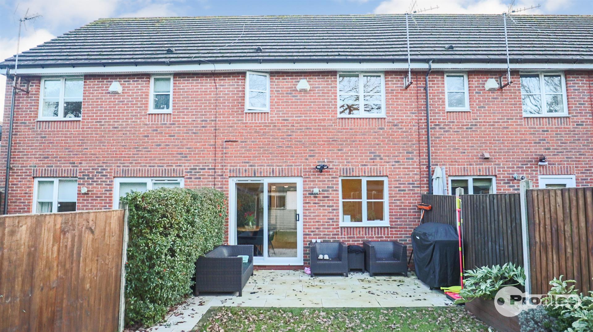 Wellington Close, Burbage Image 4