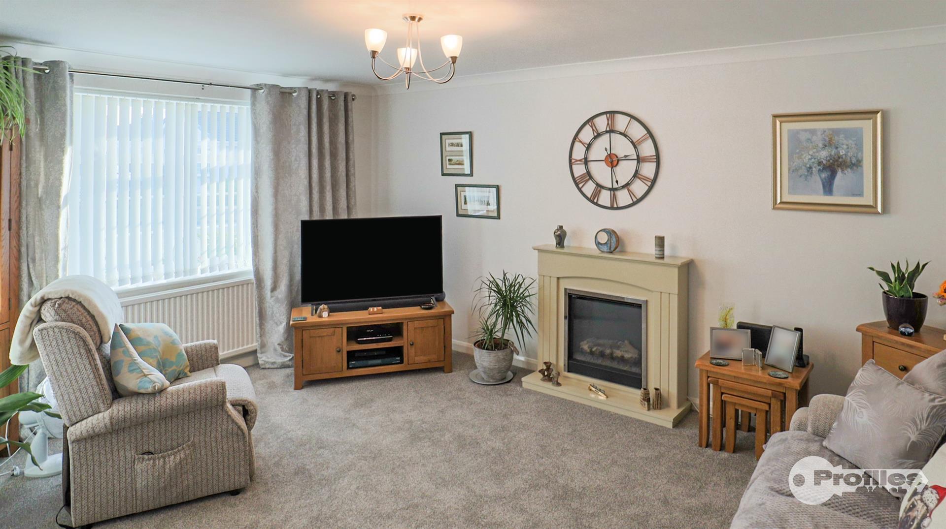 Lupin Close, Burbage, Hinckley Image 2