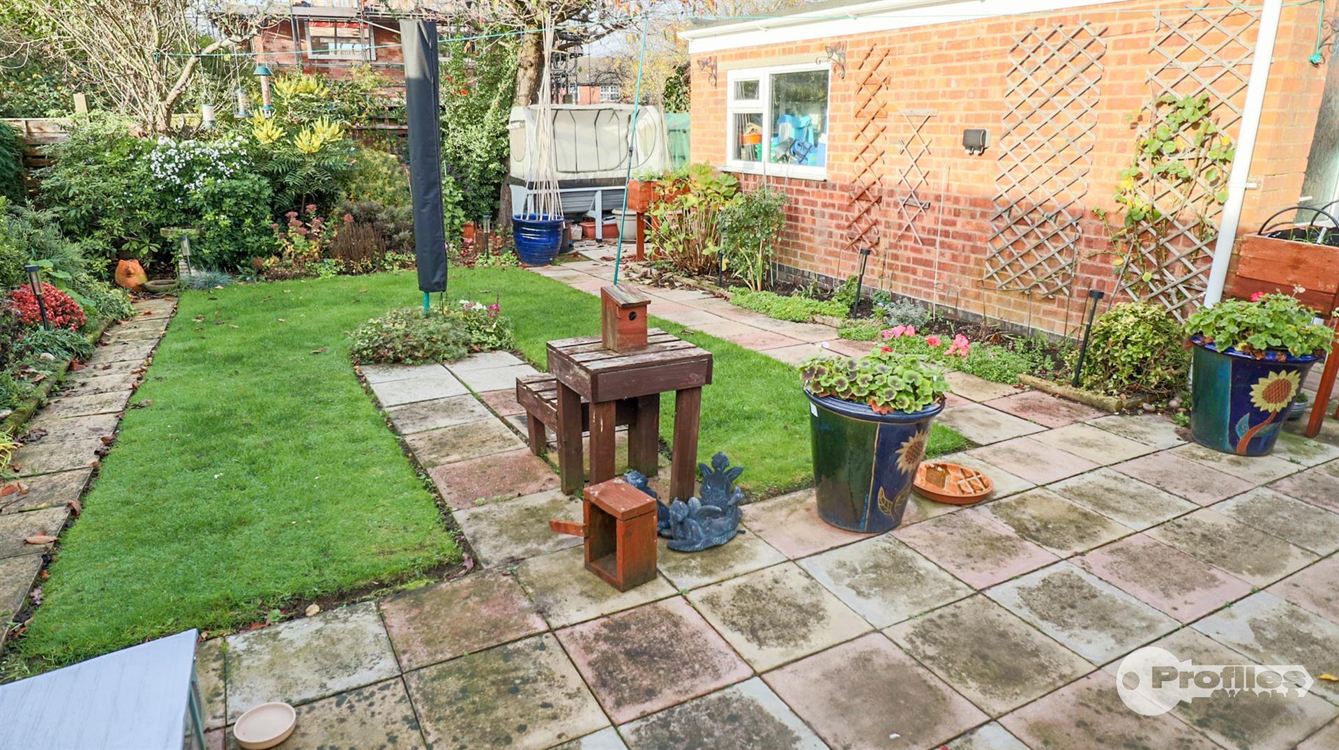 Lupin Close, Burbage, Hinckley Image 15