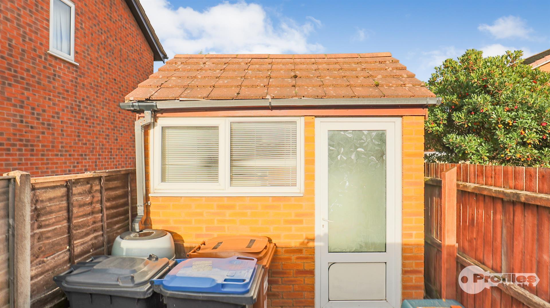 Freswick Close, Hinckley Image 17