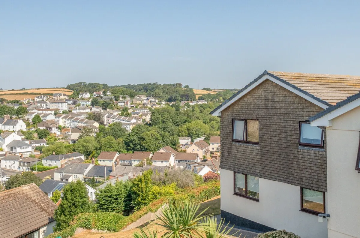 Saffron Court, Kingsbridge