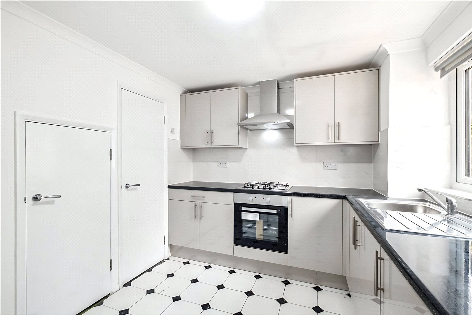 Shirley Street, Canning Town, London, E16 Image 8