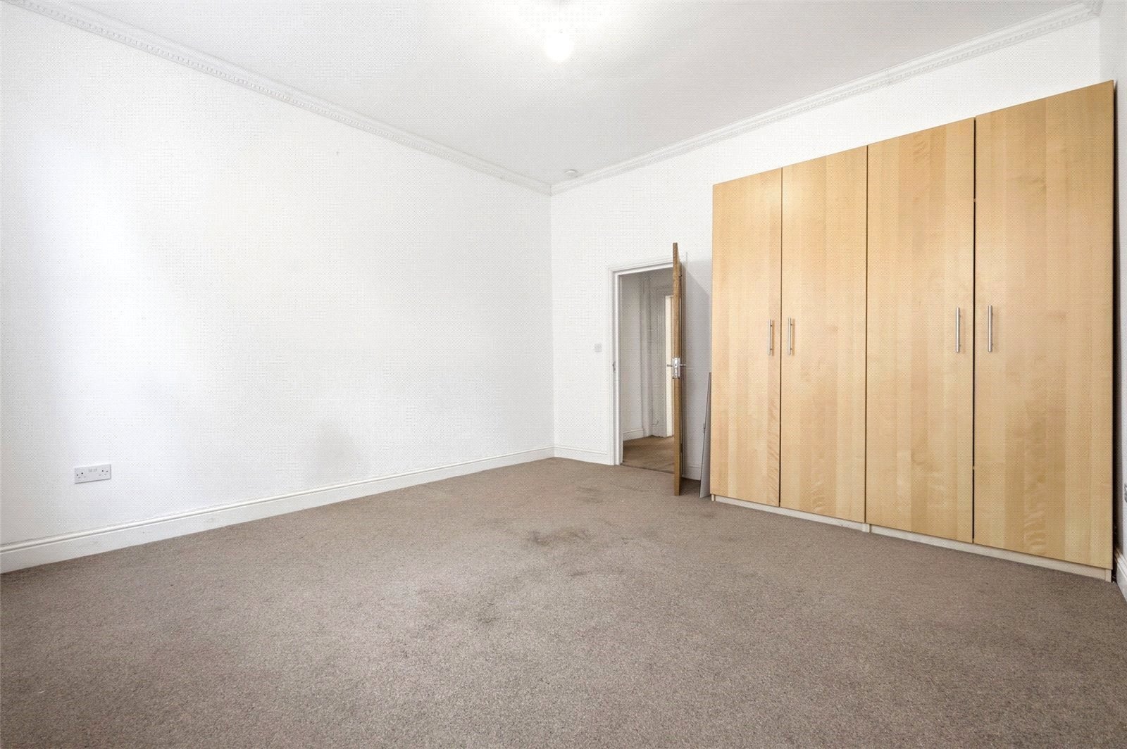 Aldersbrook Road, London, E12 Image 11