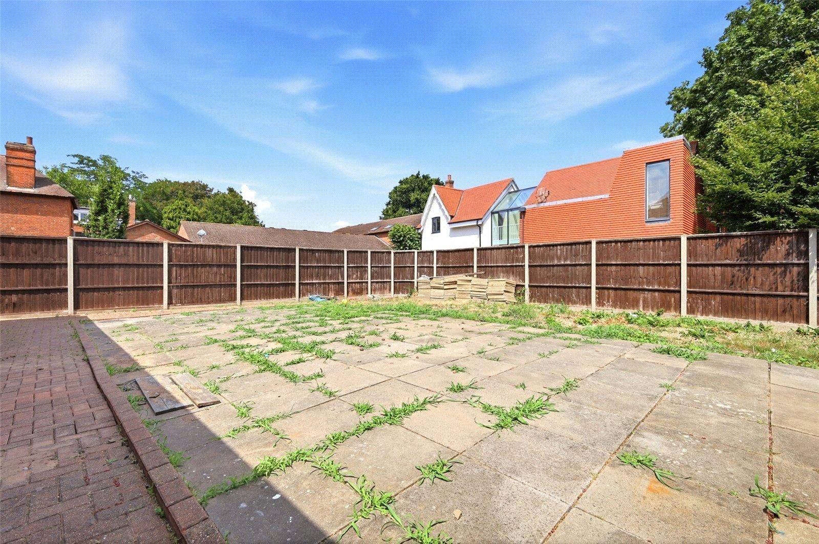 Aldersbrook Road, London, E12 Image 20