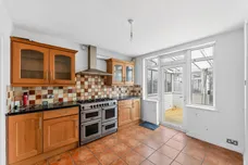 Kingsbridge Road, Morden