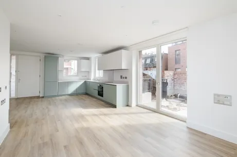 100 Woodside Avenue, London, N10