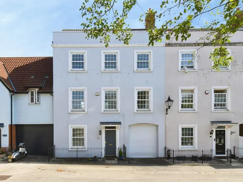 Peers Square, Chelmer Village, Chelmsfordphoto