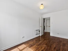 Eversley Street, Glasgow thumb 3