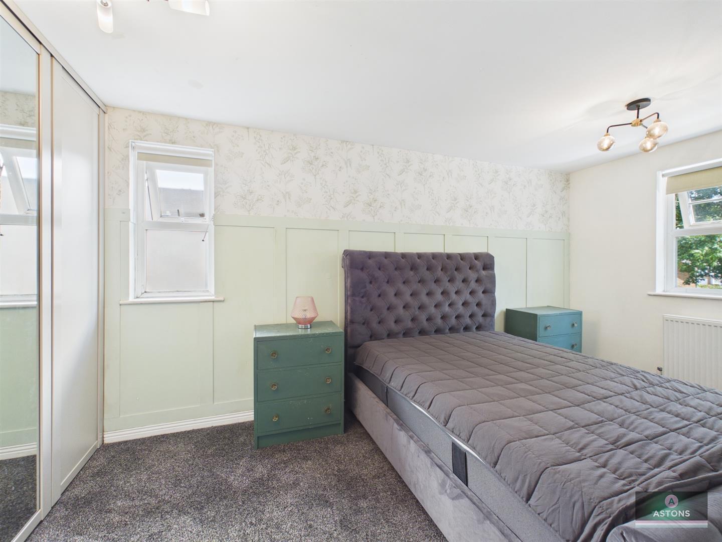 Messenger Close, Ifield, Crawley Image 7
