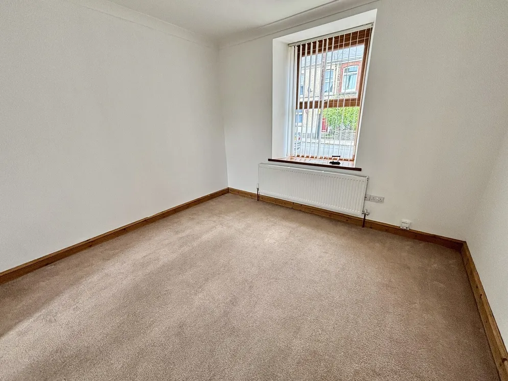 Property carousel item 5
