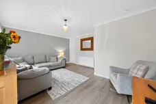Hamilton Drive, Erskine