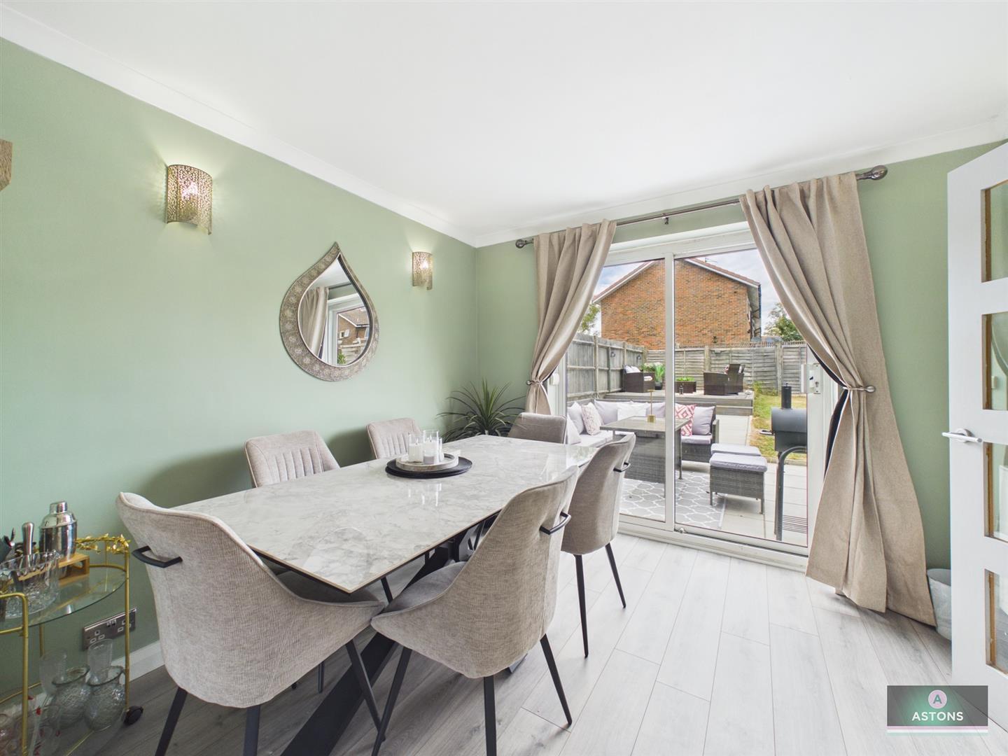 Gossops Drive, Crawley Image 3