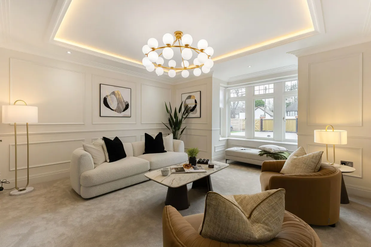 Ronmar Place, Leatherhead Road, Oxshott, KT22 photo 2