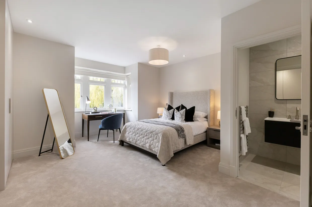 Ronmar Place, Leatherhead Road, Oxshott, KT22 photo 10