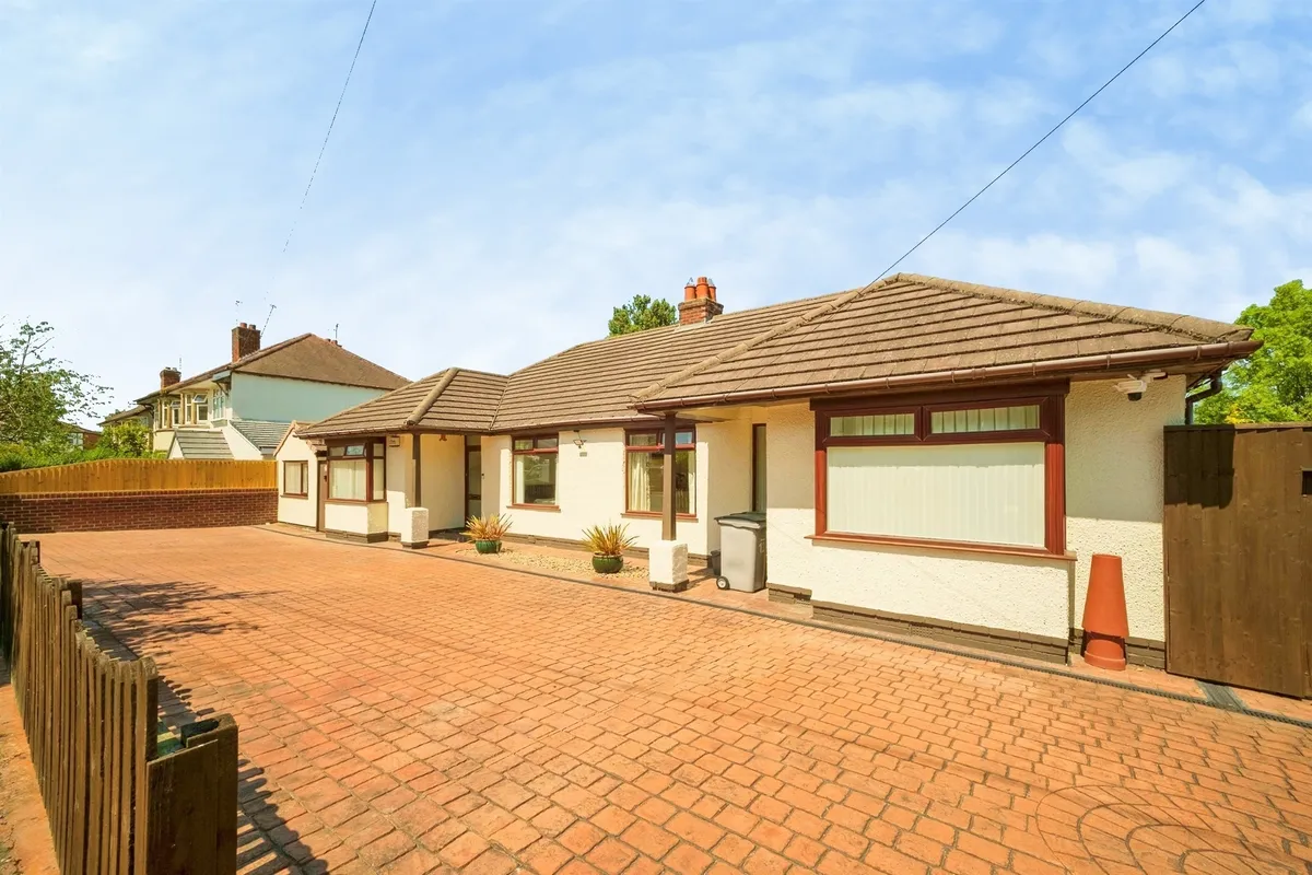 Woodside Road, Wirral