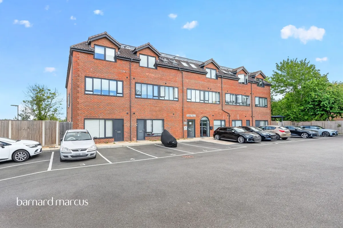 Cleeve Road, Leatherhead