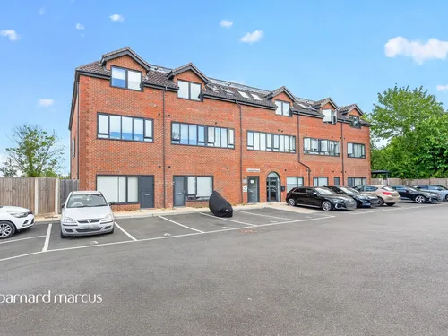 Cleeve Road, Leatherheadphoto