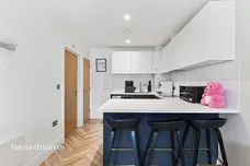 Cleeve Road, Leatherhead
