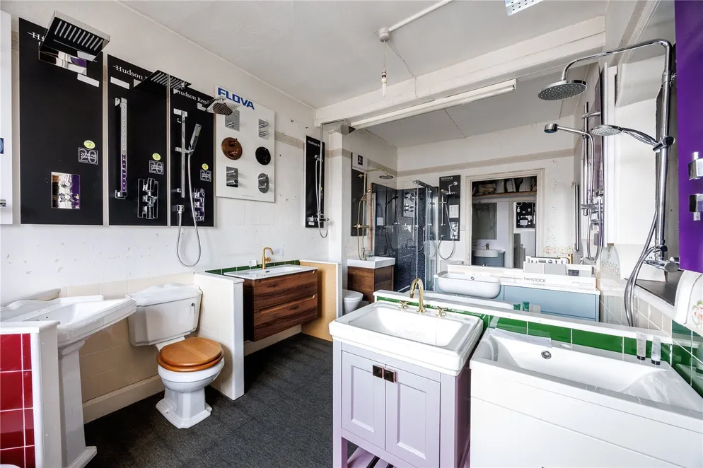 Property carousel item 11