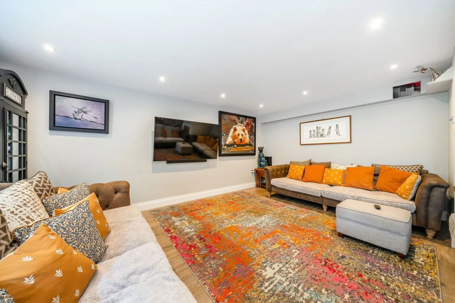 Foxholes, Weybridge, KT13 photo 3