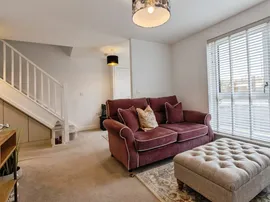 Pendas Crescent, Leeds thumb 3