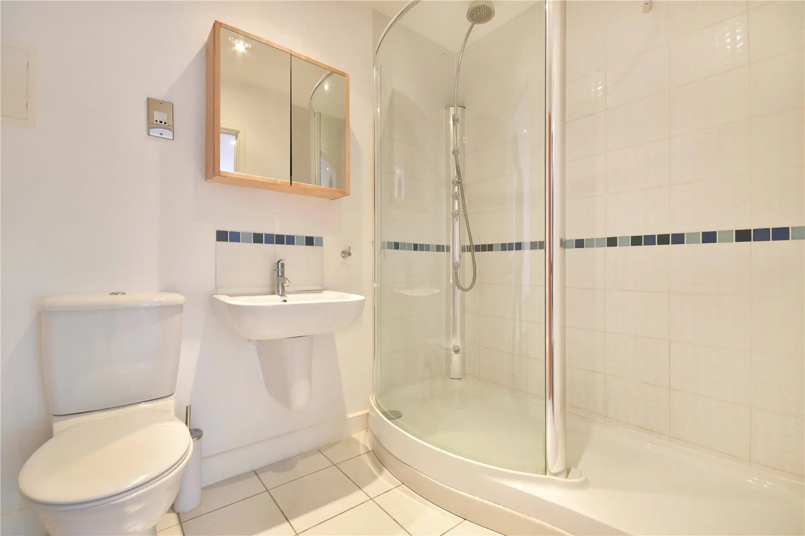 Western Gateway, Silvertown, London, E16