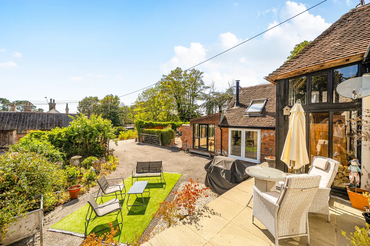 Park Place, Wickham, PO17 photo 10