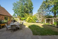 Red House Close, Knotty Green, HP9 photo 17