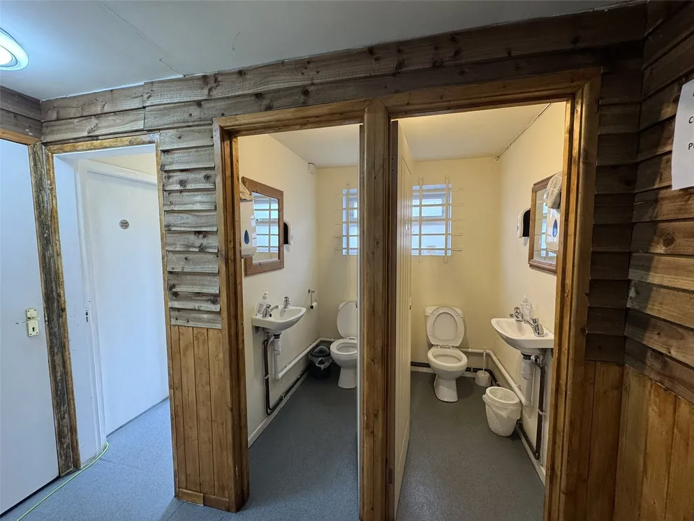 Property carousel item 11