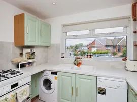 Kynance Crescent, Brinsworth, Rotherham thumb 2