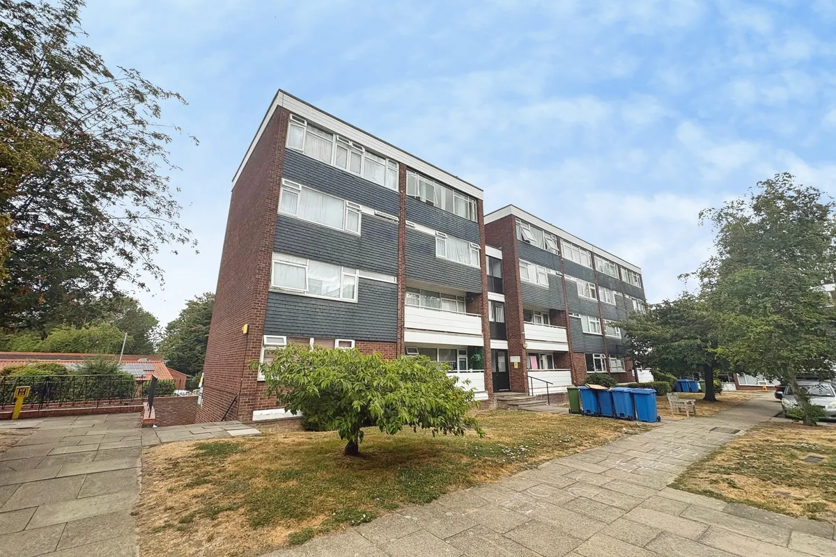 Park Court, HARLOW