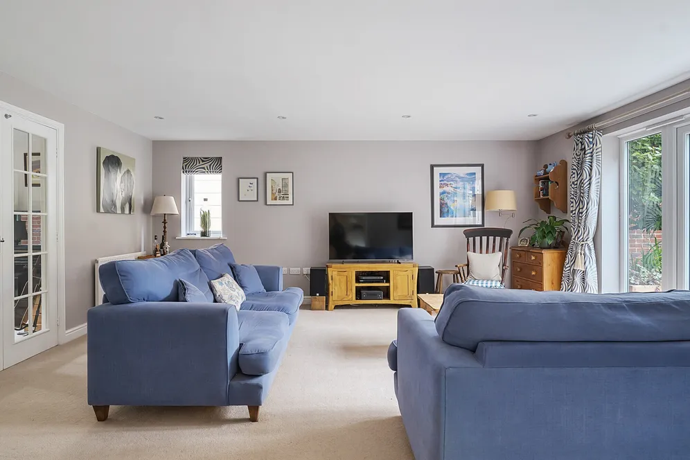 Maurice Way, Marlborough, SN8 photo 15