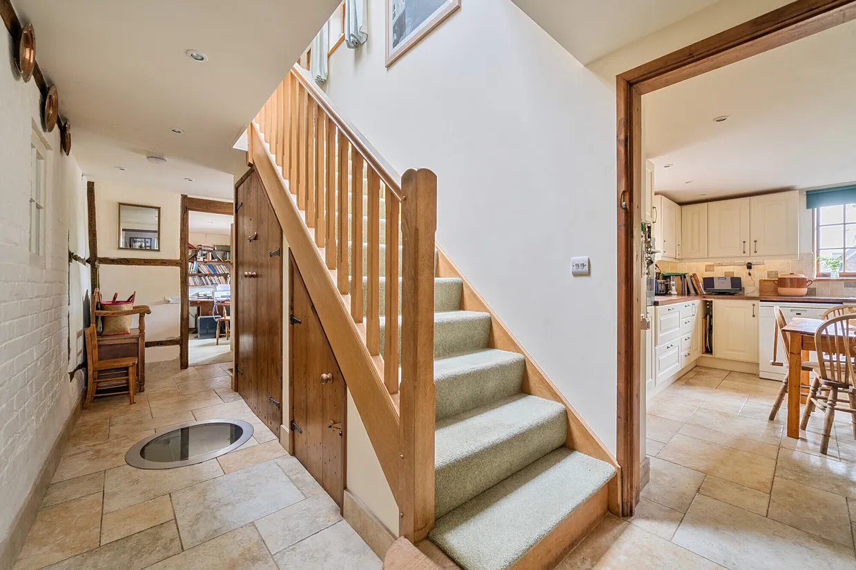 Eastcourt, Burbage, SN8 photo 11