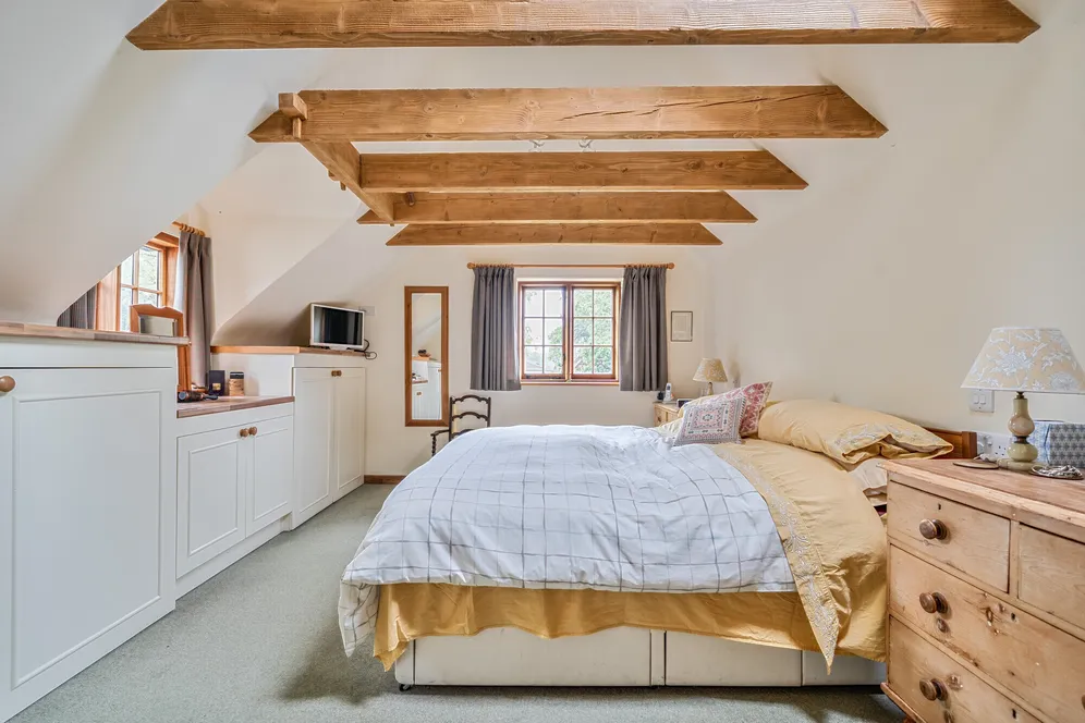 Eastcourt, Burbage, SN8 photo 12