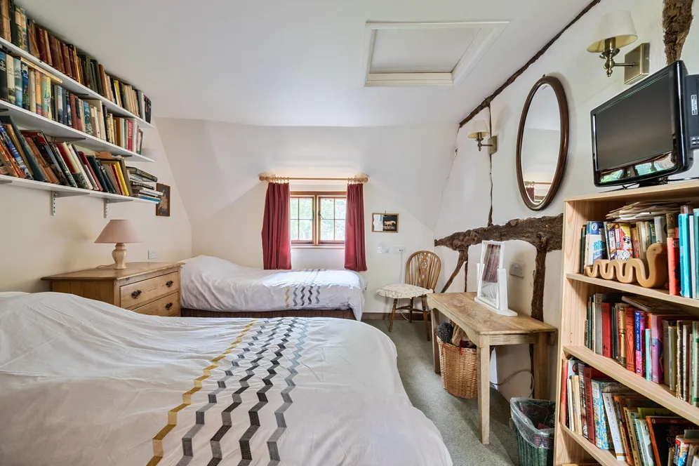 Eastcourt, Burbage, SN8 photo 15