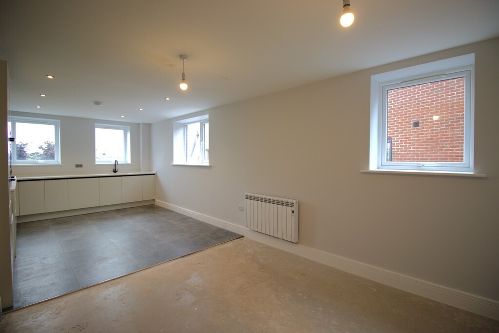 Gordon Richards House, Furlong View Image 3