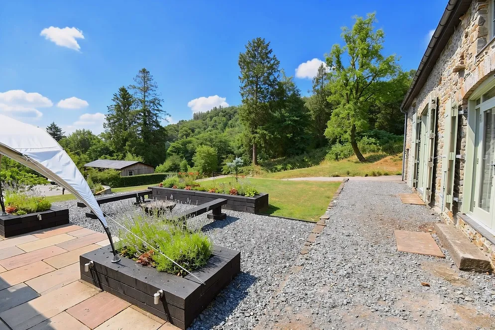 Property carousel item 32