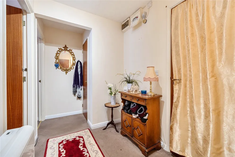 Property carousel item 2