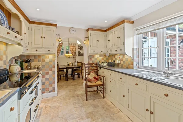 Polstead Street, Stoke By Nayland, CO6 photo 12