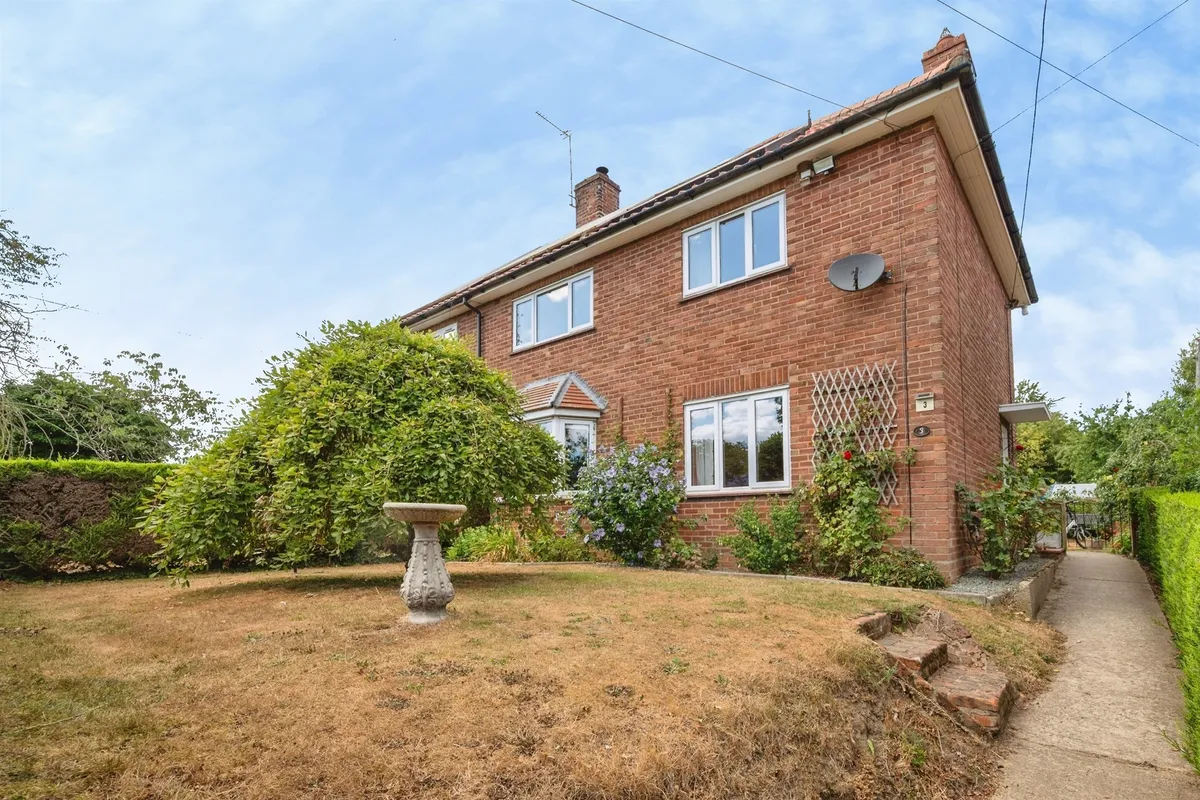 Old School Road, Guestwick, Dereham