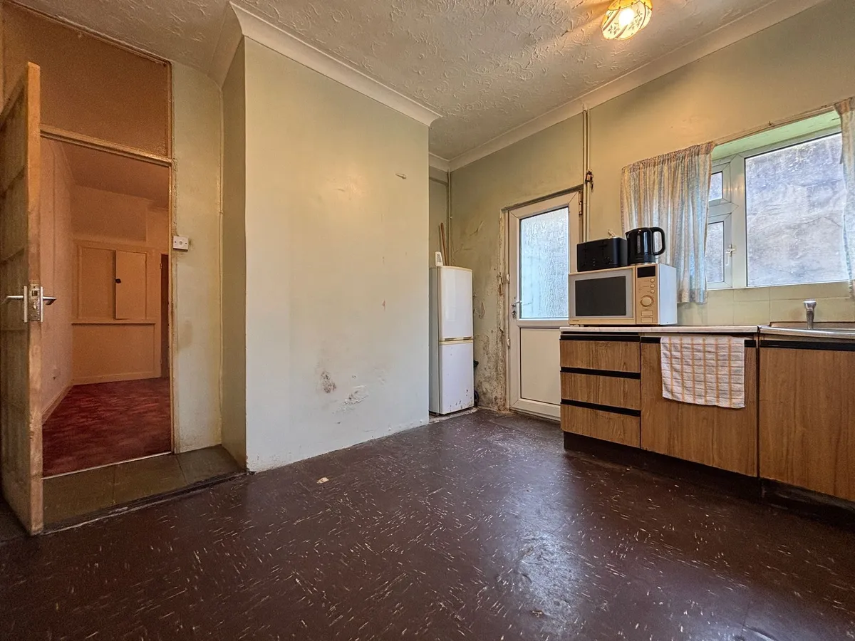Station Street, Barry, CF63